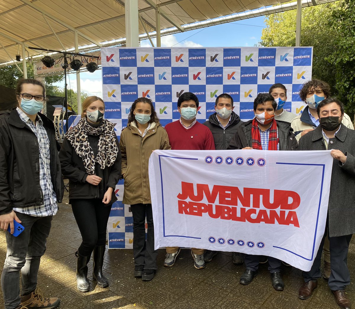 JUREChile's tweet image. #AtréveteChile juventud presente!🇨🇱