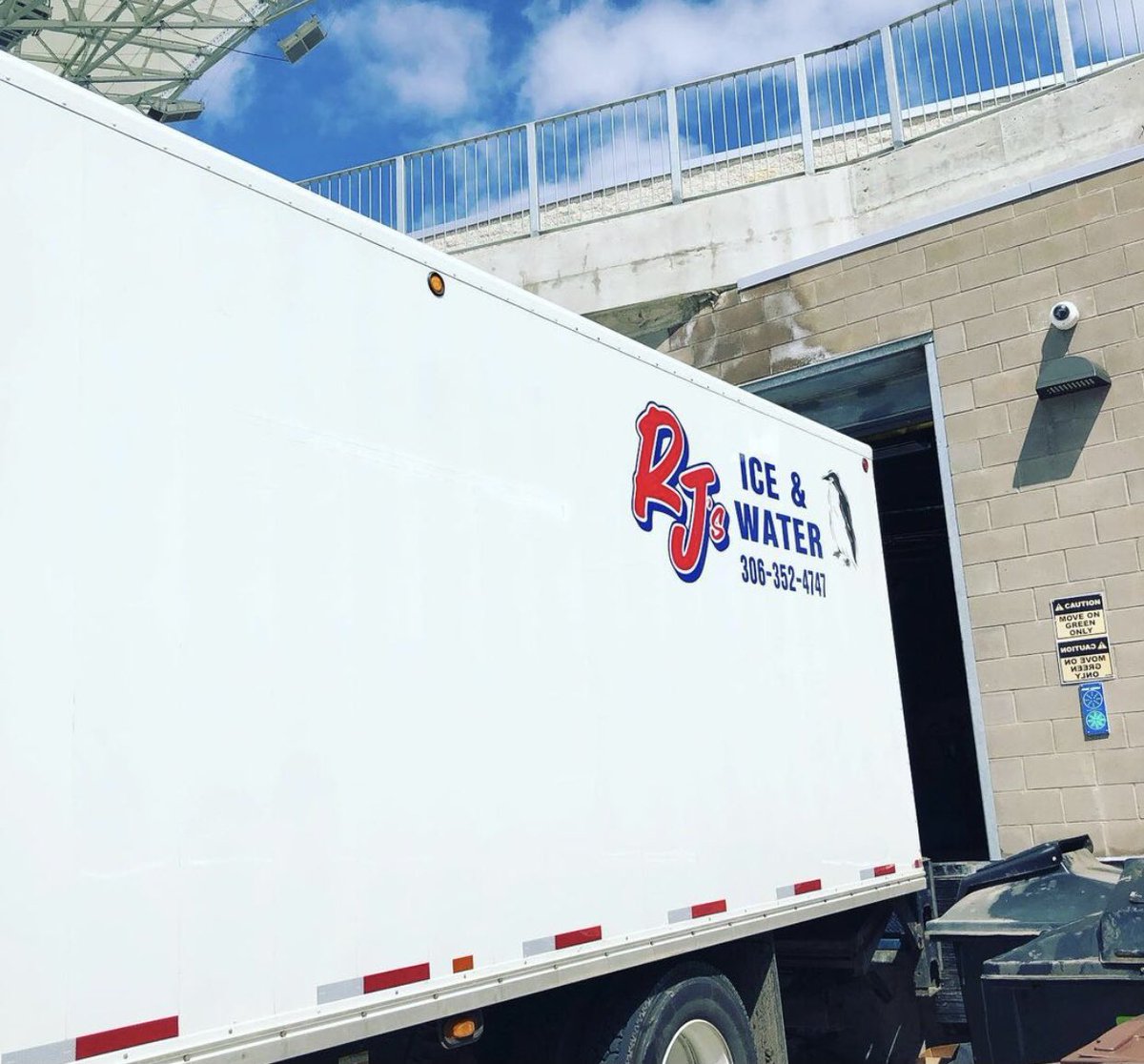 Making sure everyone is all set for the game! #Saskatchewan #CFL #Riders