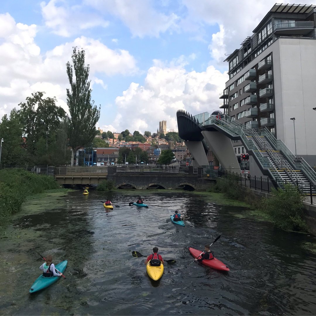 visitlincoln's tweet photo. Who said walking was one of the easiest ways to get around Lincoln? π£
πΈ @mexborough capturing the action shot
#LoveLincoln #NewExperiences #EnjoyOutdoors #EscapeTheEveryday #VisitLincoln #BrayfordPool https://t.co/nenwUIExyi