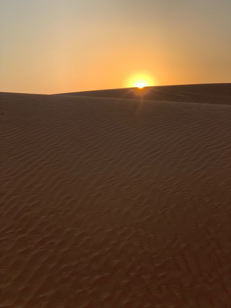 nl__97's tweet photo. ممشاي في جوٍ خلا تالي عصير
ينفض همومٍ فـ الحشا متوالفه
• https://t.co/kGfun2e1C4