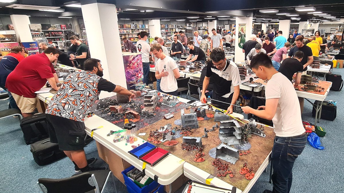 WargamingGuild's tweet photo. A brutal Round 4 saw the two unbeaten #AdeptusMechanicus lists piloted by Joey Deng and David Gaylard taken out by Boris Michev's #Drukhari and Mani Cheema's #Orks respectively - setting up a clash between Mani and Boris for Round 5 😮😮😮#Warhammer40000 #Competitive40k https://t.co/HQnmy5TqXu