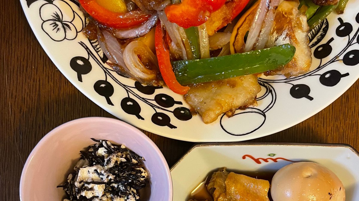 見原万智子 Mihara Machiko かれこれ1年8ヶ月 外食していない これはタラの生姜焼き キッチンペーパーに水分を吸わせ片栗粉をまぶし余分な粉をはたいてから焼きます 離れて暮らす母 魚が苦手 に食べさせたいなぁ