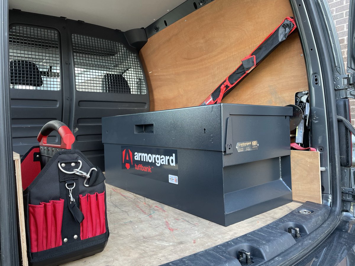 ArmorgardLtd's tweet photo. The Armorgard TuffBank. Tuffer than you think πͺ
Key features include:
π Sold Secure, Secured By Design
π5 lever deadlocks
πAnti-jemmy features
πHardened steel plates
#armorgard #tickingeverybox #tuffbank #soldsecure https://t.co/rtABACIEVB