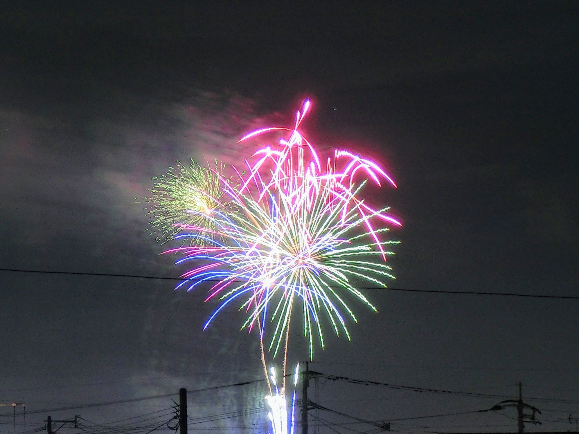 ありあけ 鳥栖で花火上がった 筑後川花火大会を思い出す そんな昔じゃないのに遠い前のような気が 臨時特急有明92号 ﾎﾞｿｯ T Co Owivslb90m Twitter
