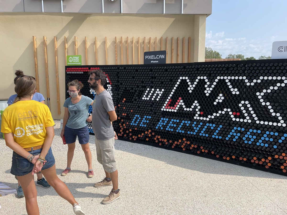 chaquecanette's tweet image. #Recyclage ♻️ et #PixelCan 🎨 : work in progress ici à l’air d’autoroute de #Mornas ! Avec @pepsicofrance et @citeofrance ! @PepsiMAX #pepsi #pepsimax #citeo