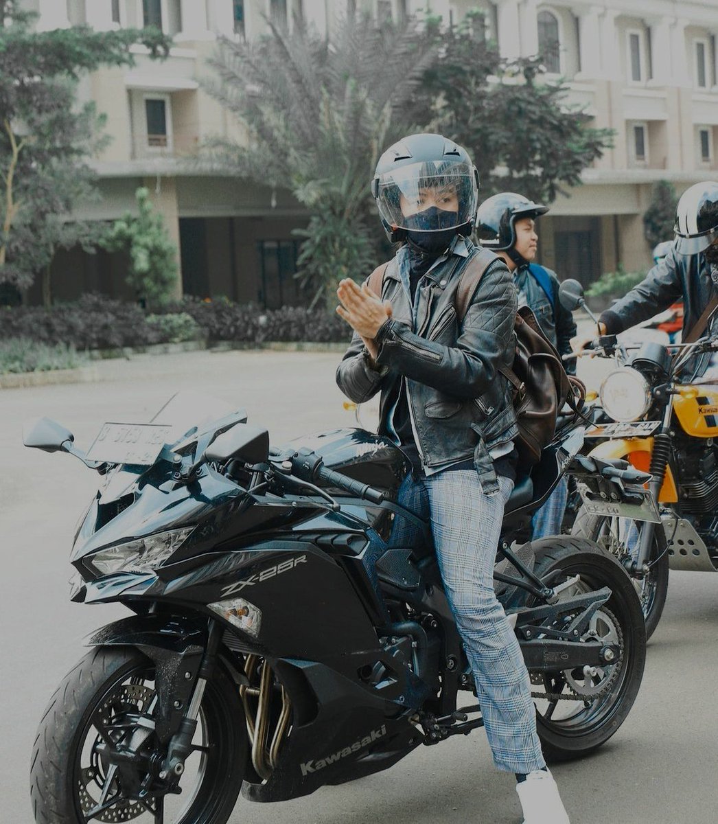 Jangan nonton bajakan yah mending nunggu yg free aja di web serrisnya yah <a href="/WeTVIndonesia/">WeTV Indonesia</a> @iflixID