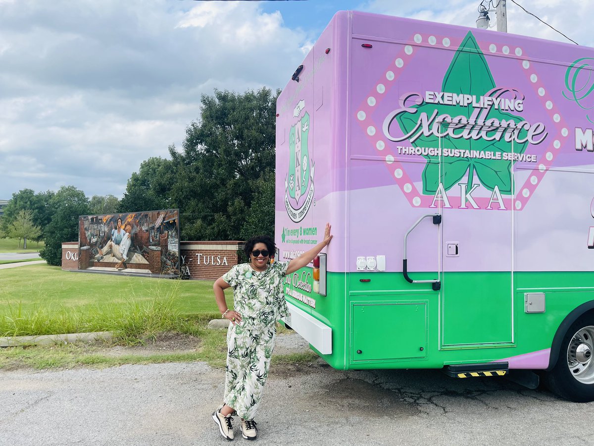 Residents of Tulsa, Oklahoma came out on Saturday to either receive a free 3D mammogram 
or COVID-19 vaccination, sponsored by Alpha Kappa Alpha Sorority, Inc. and partner, Walgreens. #AKA1908 #ExemplifyingExcellence #AKAMidWesternRegion