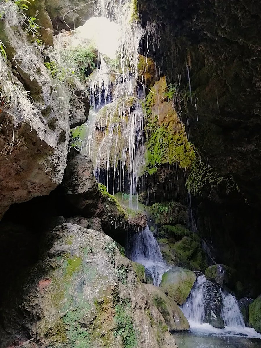cromeronieto's tweet photo. One of the most beautiful places I have been in a long time! 😍 how could I have missed it!? It was so close! Definitely, It is such a privilege to be able to witness such beauties from the nature! ❤️ #ScienceInAlbacete https://t.co/ubRuUX5xuh