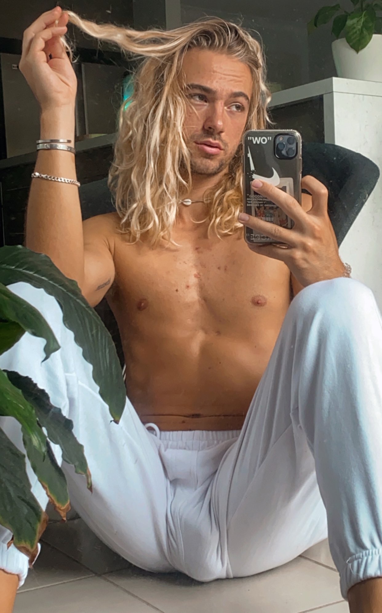 Nathaniel Taplin ❤️‍🔥 on X: Closing down sale I guess? Link in bio 🔥  t.cok5w71bgrI6  X