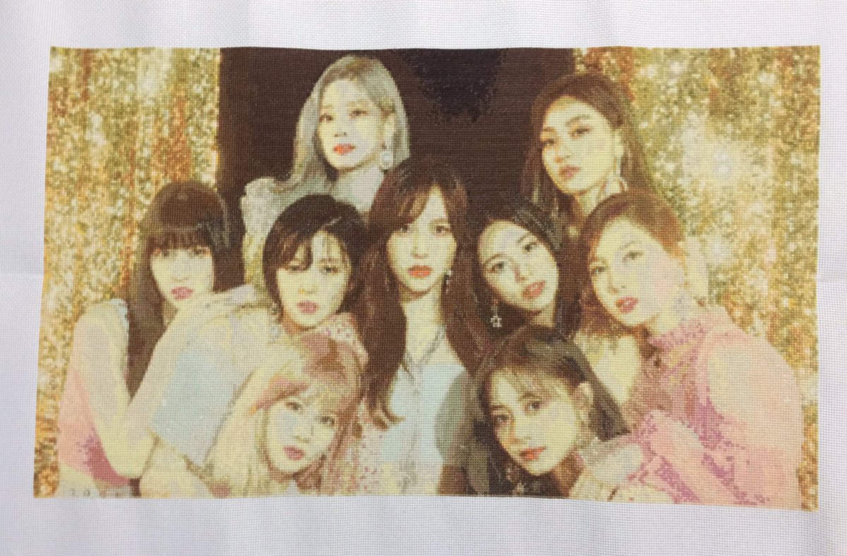 kheipee_'s tweet photo. My @JYPETWICE OT9 cross stitch.
Took me exactly 1yr and 12days 😴😭
62,559 stitch count. https://t.co/GKdlT1AYGr