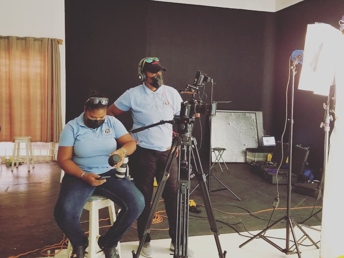 🎥