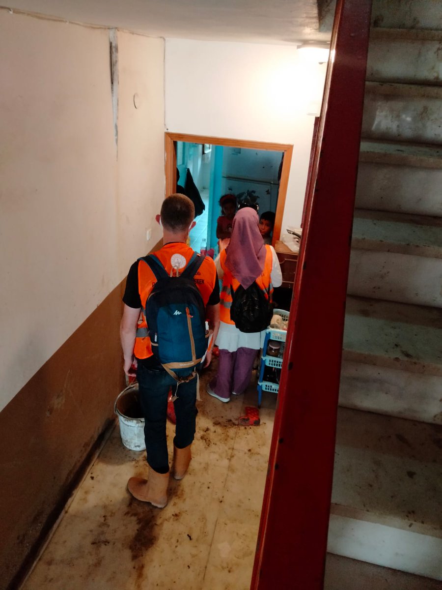 KastamonuRam's tweet photo. İlimiz ilçelerinde 11.08.2021 tarihinde meydana gelen sel felaketi sonrası Merkez yurtlarda ve Bozkurt ilçesinde Aile ve Sosyal Hizmetler İl müdürlüğü ile iletişim halinde Hane ve Bireysel Görüşme formlarını doldurduk. https://t.co/cY8KQAd9aj