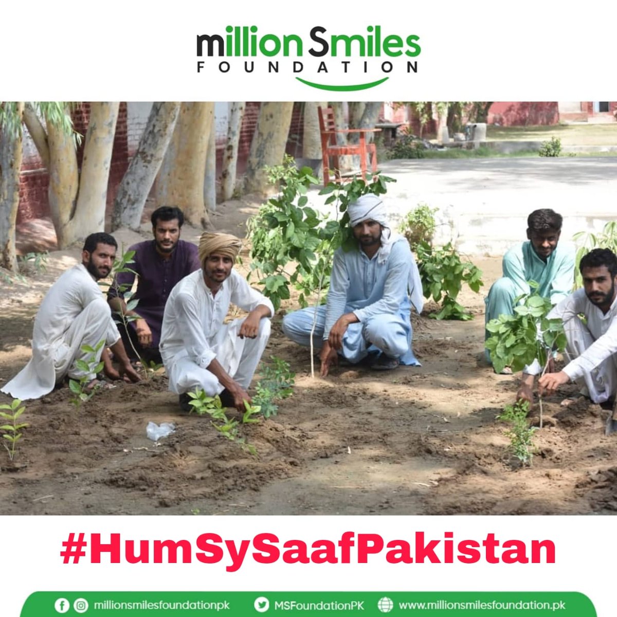 Iqra_75's tweet photo. Weeds are flowers too,
Once you get to know them.
#HumSySaafPakistan https://t.co/BjjuNvIjc0