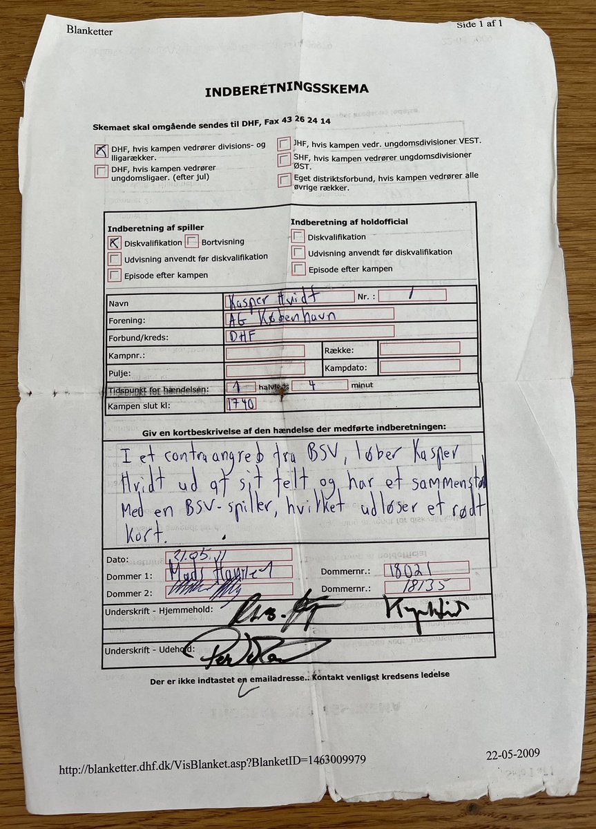 HansenRef's tweet image. Gæt en kamp? #tiltrængtoprydningidommertaske🙈