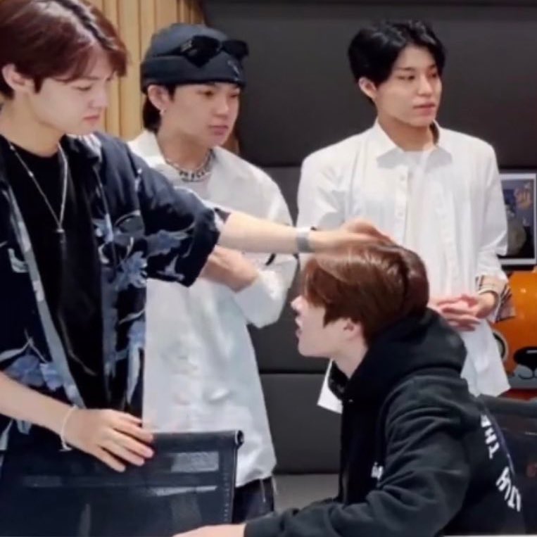 เขาหล่อแต่เขามีแมวแล้ว