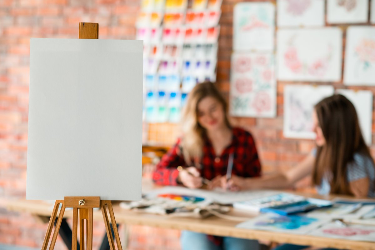 HussianCollege's tweet photo. The 1st day of a new school year is kind of like a blank canvas. We're so happy to have you back, and we can't wait to see what you create. Welcome to a new year at Hussian College! 🙌🎨🏥🖥️

#HussianCollege #ArtCollege #Technology #Healthcare #PhillyArtist #PhiladelphiaCollege https://t.co/QfZdPCahOR