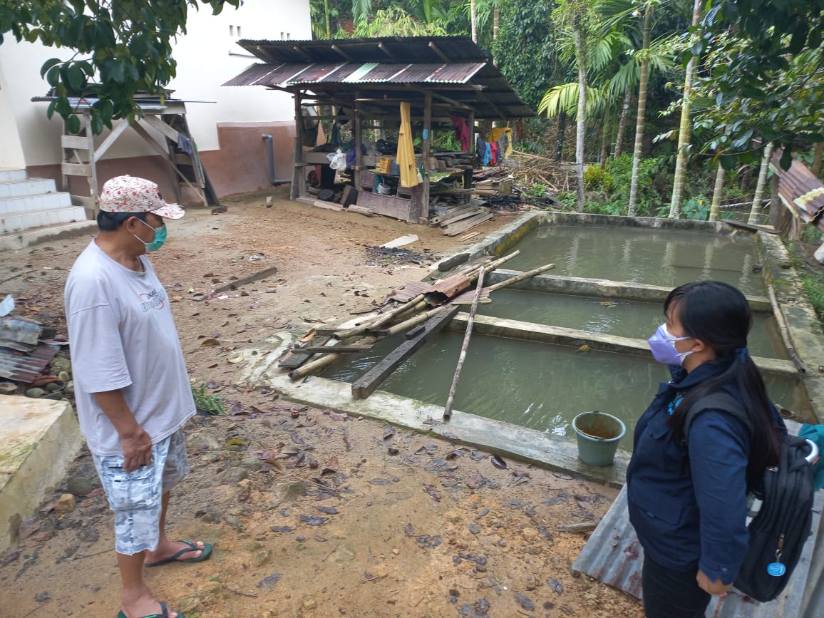 IndraHariman1's tweet photo. Kamis (19/8), Indra Hariman , Luhkan PPB Kab Tegal , kgiatan knjngan KJA Pmbsaran Ikan Nila 20.000 Ekor dan diversifikasi Usha Pemancingan Ikan Embung Purbasana brsma Karangtaruna
#GiatLuhkanSatminkalTegal
#LuhLapor https://t.co/Q5NAbqRR1c
@septanugroho7 
@PuslatKP 
@BudidayaKKP https://t.co/ckDQtrEng5