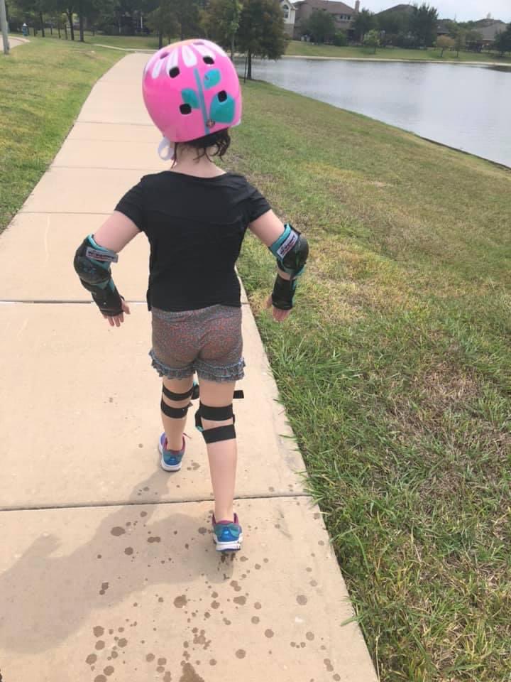 JennyDawnTX's tweet photo. One year ago today, I convinced my nervous daughter to ride her bike and she accidentally rode into the lake. It was very dramatic and also very funny. She hasn’t been on a bike since. https://t.co/vP23kEyhhG
