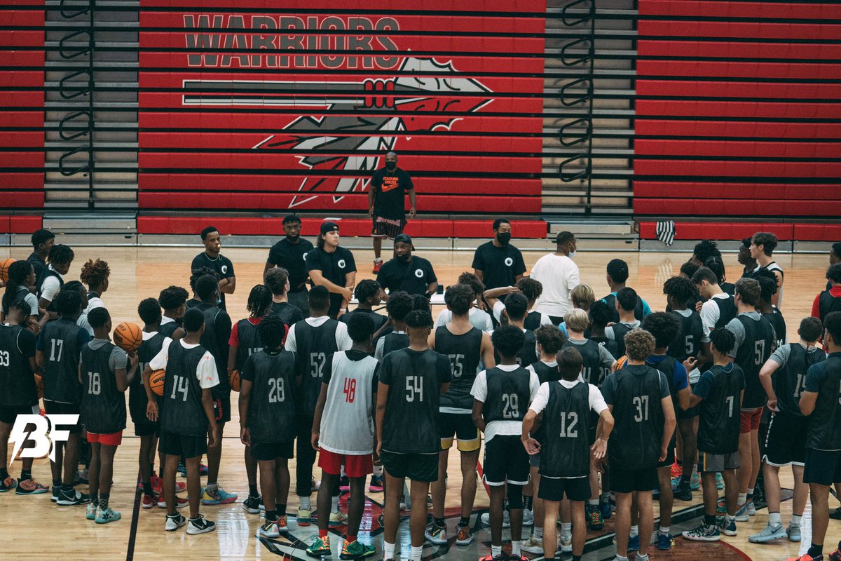 coach_pierre's tweet photo. The 2021 @Icon_hoops high school camp is a wrap. Great day and great camp.   S/O @coach_iball for the interviews/coverage and @brockflash for pics/videos…also a special thanks to everyone that had a hand in making this event one of the best camps in Alabama #iconhoops https://t.co/I8zz6IlQyC