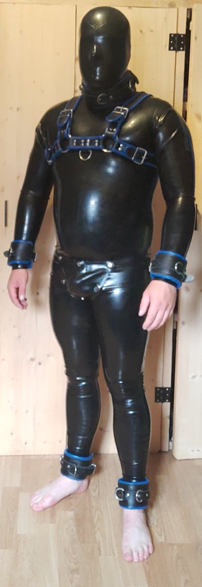 DutchRubberguy tweet media