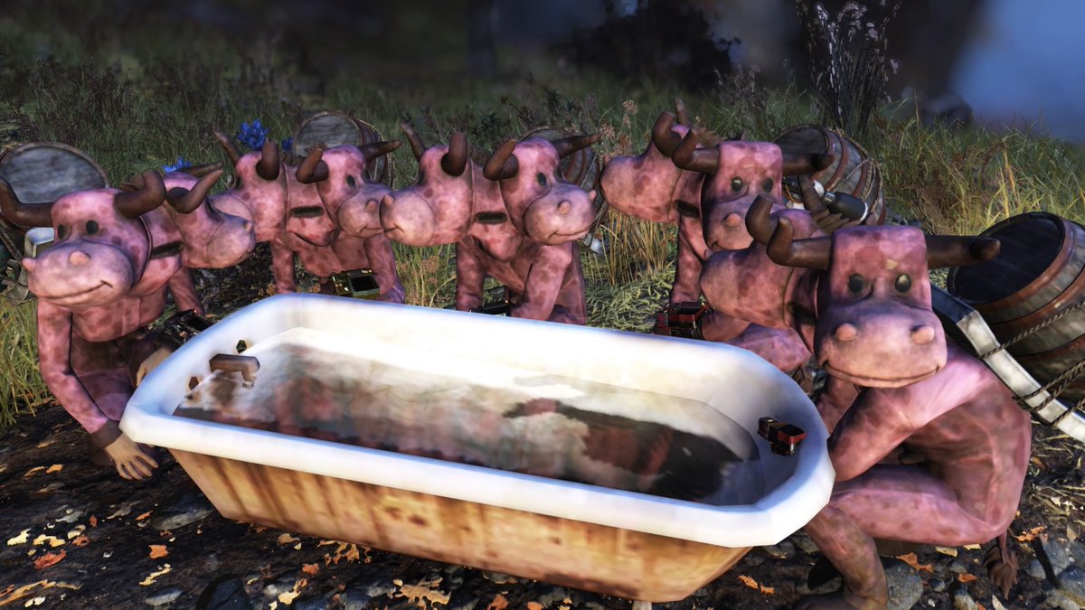 MegsMeows's tweet photo. Meat Week, past &amp; present.

#fallout76 https://t.co/FqW3kMygod