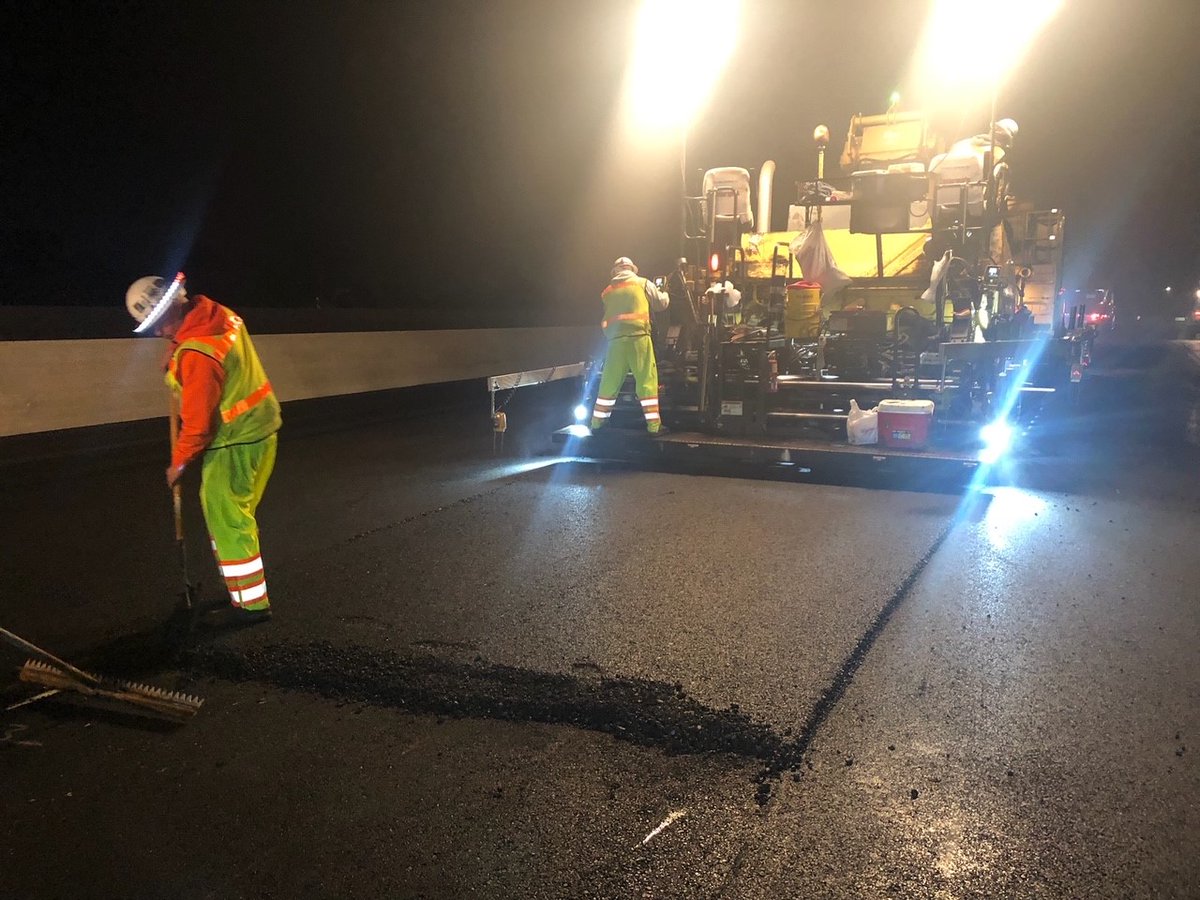 #FixSac5 construction activities will continue through today and into early Monday morning. Crew are working on pavement work, striping, drainage & more. Drive safe 🚗 & #BeWorkZoneAlert🚧👷 @CaltransDist3 @CaltransHQ @TheCityofSac @AMARJEETBENIPAL @TotalTrafficSMF @SSD_SouthOps