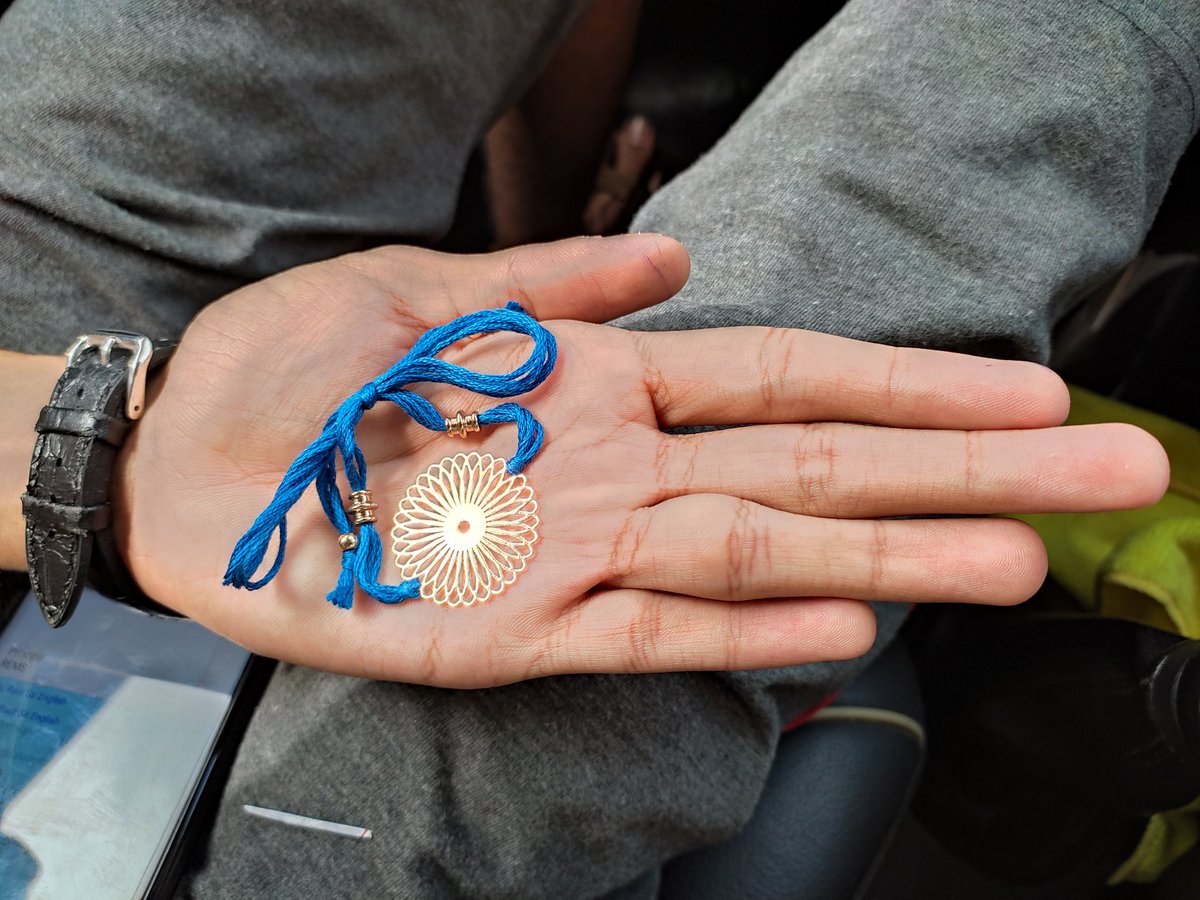 Happy Raksha Bandhan!
रक्षाबंधन की शुभकामनाएं l
<a href="/AtharvaJp/">Atharva P Nijasure</a>'s sister Tanya Jain sent him this beautiful rakhi. Thank you <a href="/IndiaPostOffice/">India Post</a> for delivering #Rakhi &amp; <a href="/AnandPrakash_/">Anand Prakash Design</a> for artistic design.
#Rakshabandhan #रक्षाबंधन