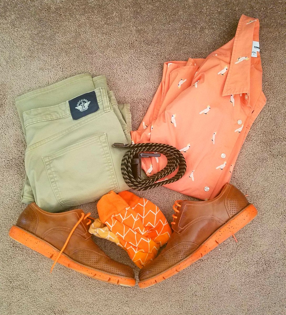 jfstan1's tweet image. Happy #SocksOutSunday.   This is a sad attempt to be as stylish as @Hoodie1973
 @SockCouncil