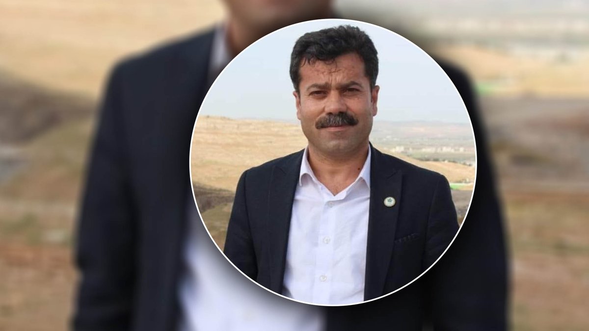 urfapusula's tweet photo. Mahmut Demir'den 'yeni parti' iddialarına yanıt! https://t.co/uVEIVsT6Z4 

#şanlıurfa #sondakika @Mahmut1Demir https://t.co/JvaoNRywaA