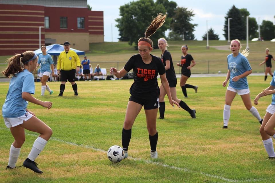 FHS Girls Soccer tweet media