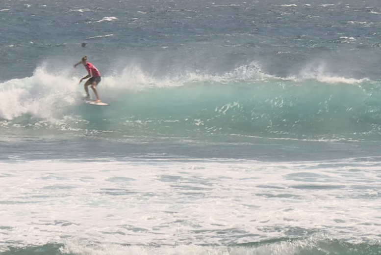 la1ere's tweet image. 🌊Après 2 ans de pause forcée, les #surfeurs réunionnais ont pu à nouveau s'affronter ce week-end à l'occasion des championnats de La #Reunion !
la1ere.francetvinfo.fr/reunion/champi…