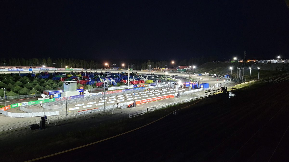 Ei ollut yötön yö, mutta oltiin sloganin mukaisesti tavanomaisen yläpuolella. Kiitos Rovaniemelle hienosta Jukolasta! Kisan jälkeen tyhjä olo valtaa hetkeksi niin suunnistajien kuin järjestäjien mielet, mutta tätä erikoista Jukolaa muistellaan vielä pitkään. #jukola #jukola2021