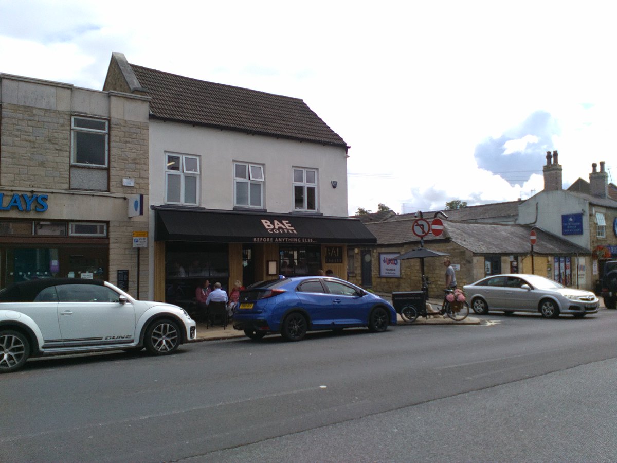 InternierungWWI's tweet photo. Popped over to the historic market town of Wetherby this morning and said hello to the Strassberg side of the family, before having a skinny latte in new coffee bar that's opened opposite. Highly recommended. #BeforeAnythingElse
The Baptist Church bookshop looks good too. https://t.co/dffHuXntvF