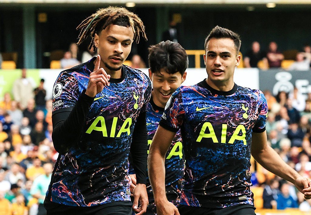 talkSPORT tweet media