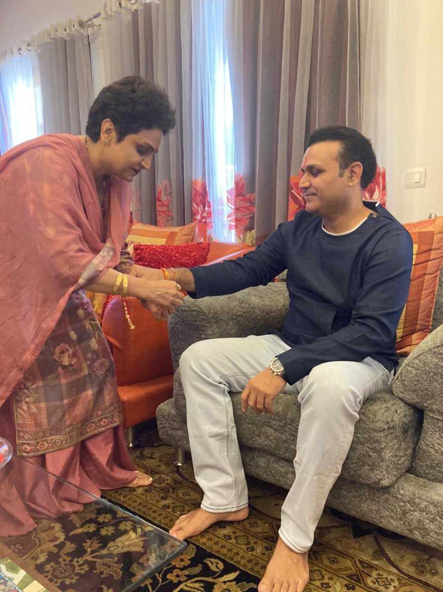 virendersehwag's tweet photo. Bhai Behen ka pyaar is extra-special.  Sometimes being a brother is better than being a Superhero. 

Sisters are a gift of God that only special humans get. I thank God for blessing me with lovely sisters. 
Happy #RakshaBandhan https://t.co/VfTtz2ToZe