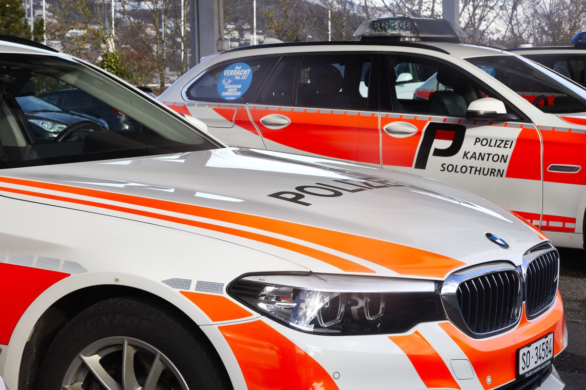 KapoSolothurn's tweet photo. Olten: Nachtrag zum Polizeieinsatz anlässlich Kundgebung (vergl. Medienmitteilung vom 21.08.2021). https://t.co/qauHTxZOw4 https://t.co/IYIghETLiE