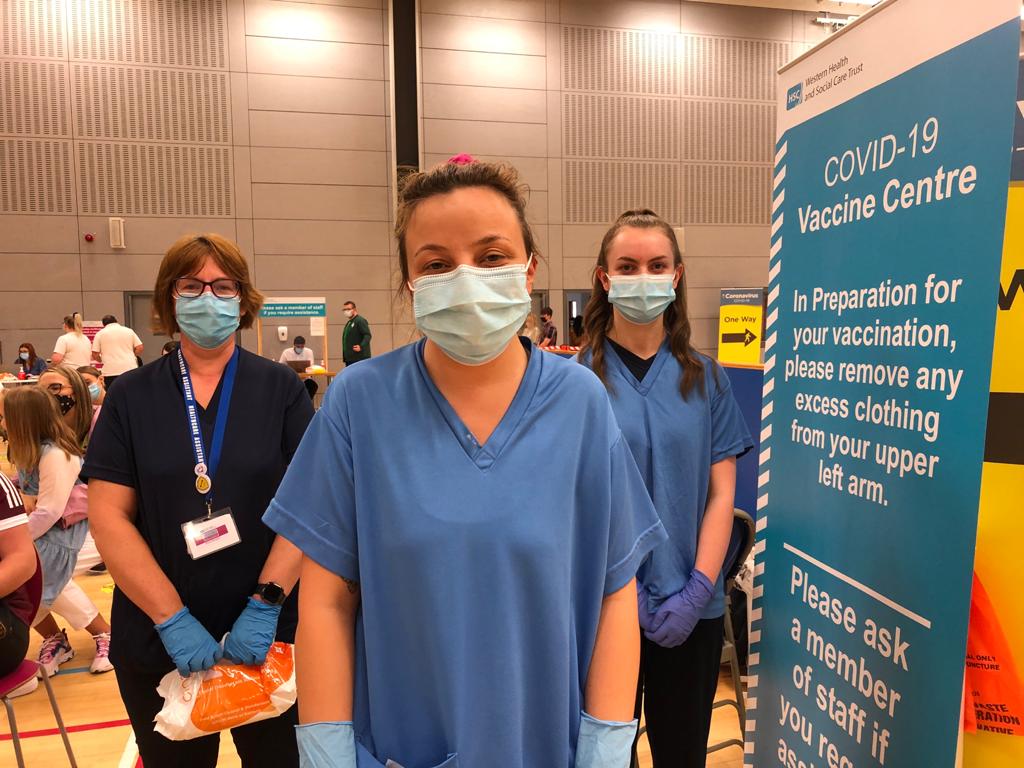 We have just past the 2000 mark for first dose vaccines given over the #BigJabWeekend. Both Foyle Arena and Lakeland Forum open until 7pm. Keep an eye on our channels for further updates.