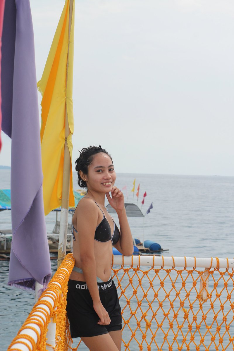 moralla123's tweet photo. Not perfect but i love myself ☺️♥️
#idc
#floatingcottage
#TheHalabagaResort https://t.co/Ow2RC1uJHl