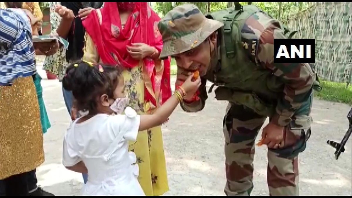 Jammu and Kashmir: Women and children tie rakhis on the wrist of Indian Army personnel in Poonch

"We are here to tie rakhis to jawans so that they do not miss their sisters on the occasion of #Rakshabandhan. We all are sisters of Armymen guarding our borders," says Rozia Kazmi