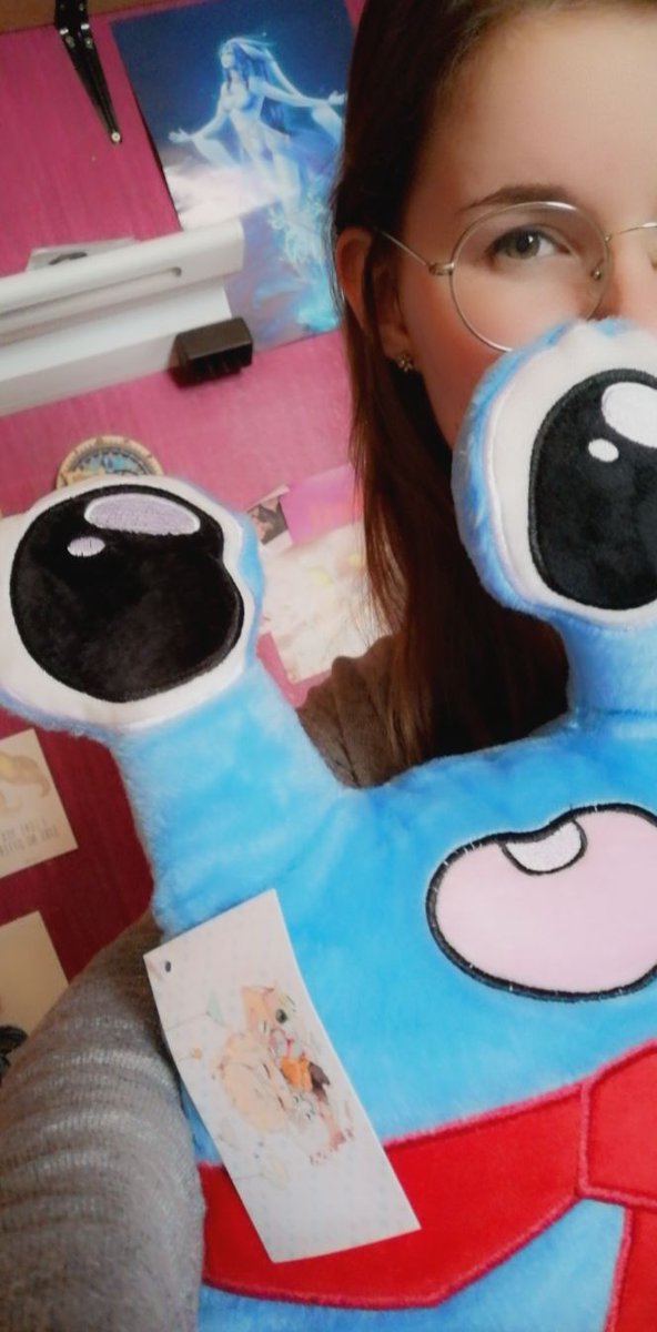 Muuniart's tweet photo. Wenn du zu viel über ein Youtuber redest....
Das Schneckchen-Kissen kam echt unerwartet - aber jetzt gehör' ich auch zu den coolen
#schneckchen @maudado https://t.co/er4K8Yy6FB
