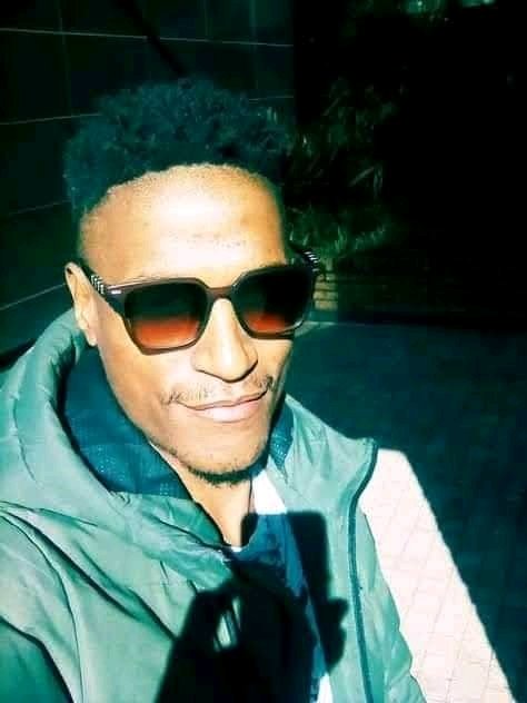 I am Drew Kevin Lamont😊😊