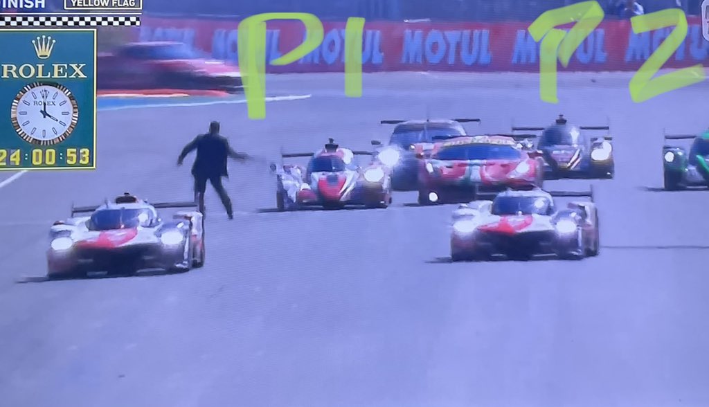 TheRustyHub's tweet image. My own tweet from the #LM24 is to point out that the TV broadcast missed a race to the checkered flag after the 41 broke. The 31 almost mowed down the flag Duff because he was getting 0.7 ahead of the 28.