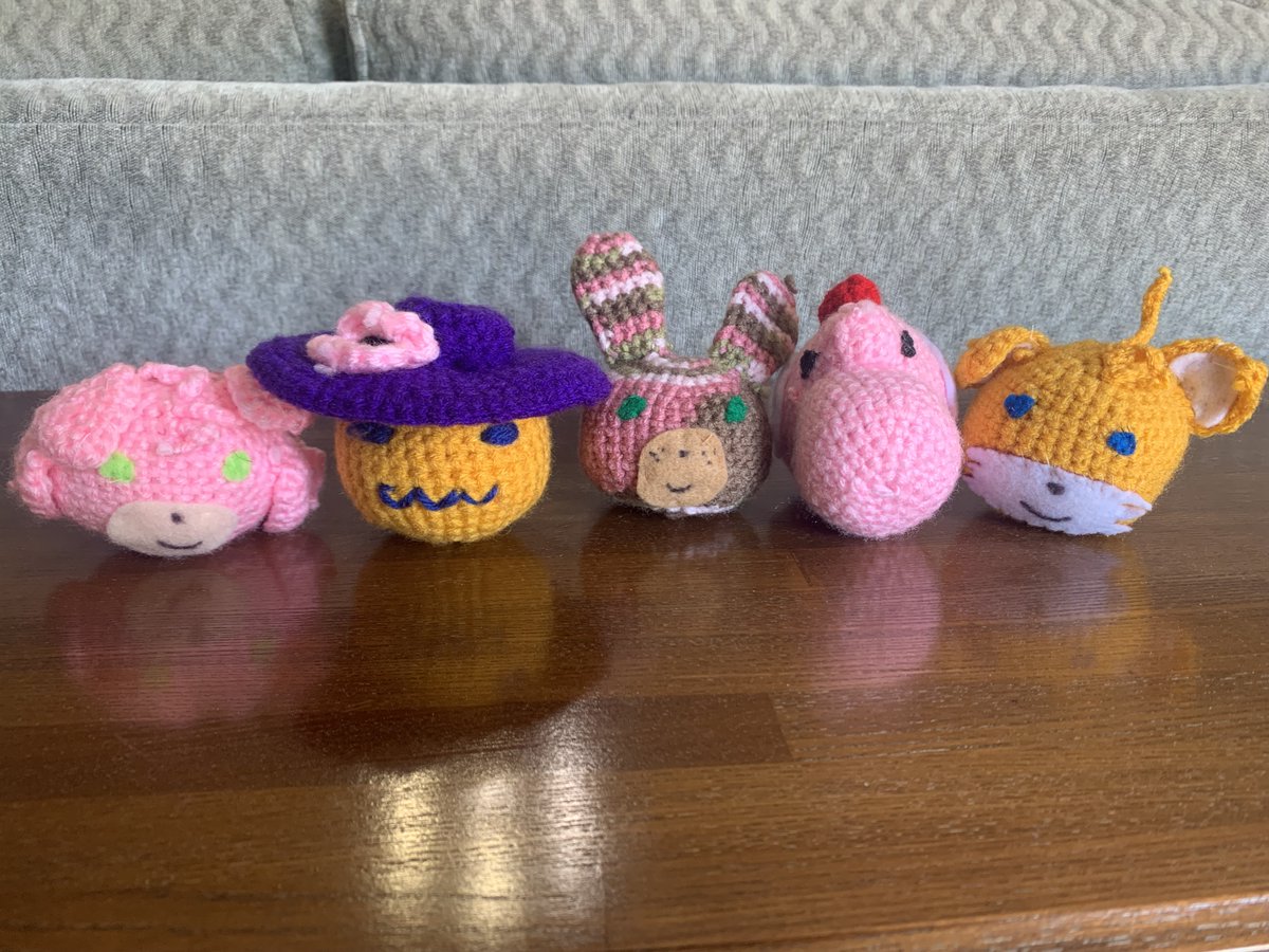 RedOne1223's tweet photo. Hi everyone! I have five 3-4” plushies for sale.

1. Tails from the #SonicTheHedgehog series
2. Amy from the Sonic series
3. A multi-colored bunny
4. A pumpkin with a purple hat
5. And one pink Yoshi from the #Mario series

Each plushie is $20, or you can buy two for $35! https://t.co/jfdfjJLX4S