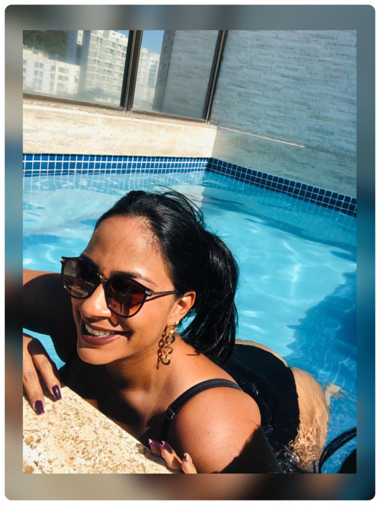 Hoje não é dia de Tbt mas bateu uma saudade ☀️👙🏨

.
.
.
.
.
.
.
.
.
.
#tbt❤️ #photooftheday #goodvibes 
 #copacabana #rj #beautiful  #intensa #gratidão #happy #sorria #bomdia ✨