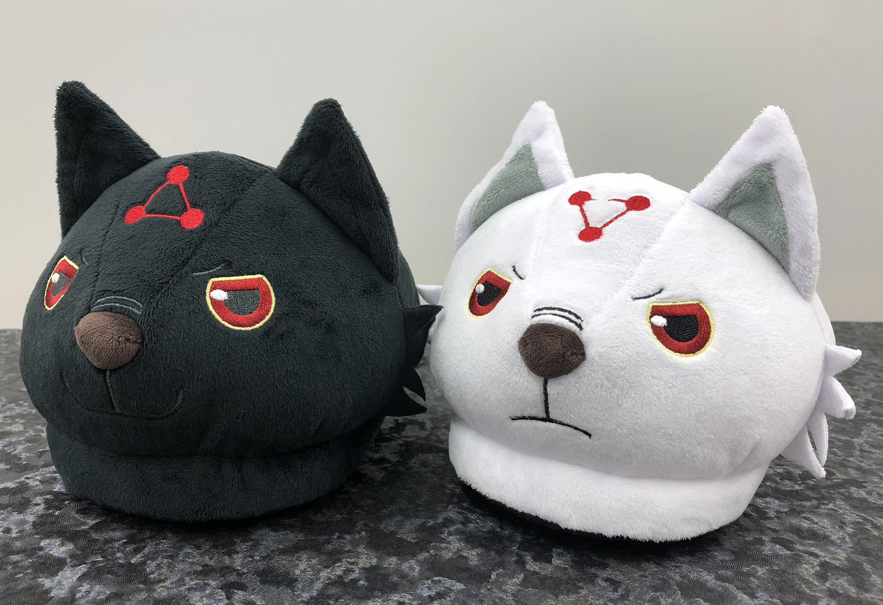 呪術廻戦　玉犬ブランケット　玉犬スリッパ　未開封 ジャンプショップ JUMP SHOP【公式】 on X: 