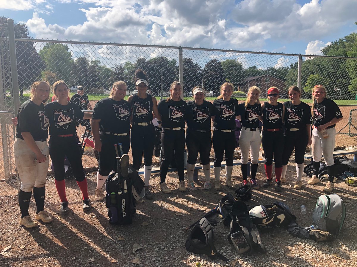 05Ohio's tweet photo. Great practice! Thanks Coach Bray for helping us out.  Good luck Sarah with your surgery on Wednesday! @kenzijones23 @KierstenDolby @marygamble09 @madison_clauss @AyvaLasley @ChristinaKilke3 @jaylenj31834837 @SarahCarr2023 @sabrina91034288 @alyssagug @MorganM47531613 @TeamOhioSB https://t.co/CLYnTmi8oi