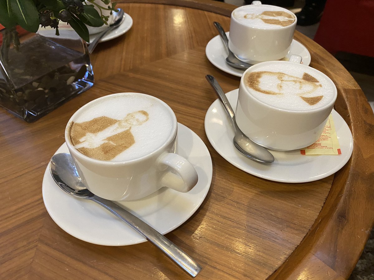 Hoy comenzamos una misión especial. Vamos rumbo a Italia para conocer muchas de las acciones sociales que emprende #Ferrero a quien agradezco su cordial invitación. Ya les iré contando.