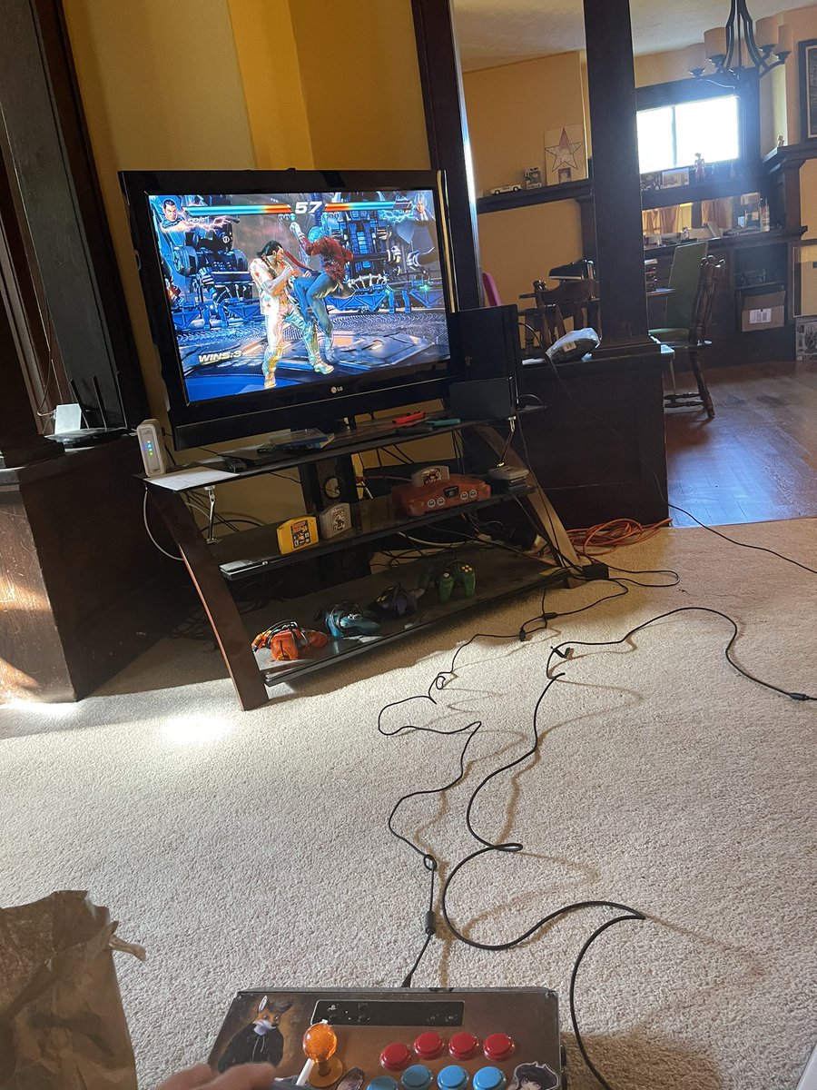 BOWU | SteakFox tweet media