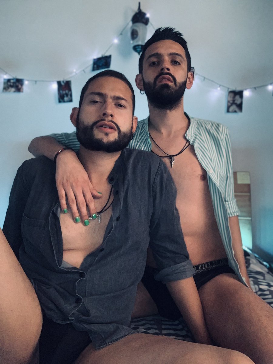 FredFabiOficial's tweet photo. Tengo el presentimiento de que empieza la acción 🤭 #sundayvibes ❤️
.
Pdta: Corre a hacer maratón de Fred&amp;Fabi en YouTube 😘 
.
.
. 
#fredfabi #couplegoals #gay  #gaybottoms #top #cruising #sexy #gayboy #latino #gaycolombia #latinos #bf #Gaymedellin #gaybogota #sexymen #gaymen https://t.co/nMYqPggGyb
