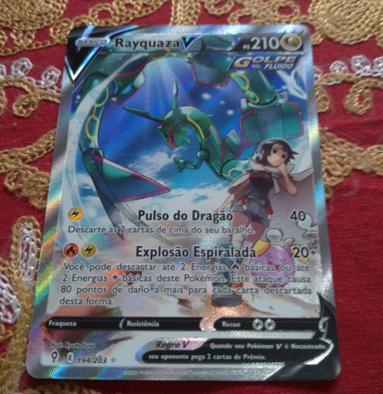 cubedavi's tweet photo. 2 EVS Prerelease kits in, and I'm never opening sealed product again https://t.co/a9lo0hJ3xl
